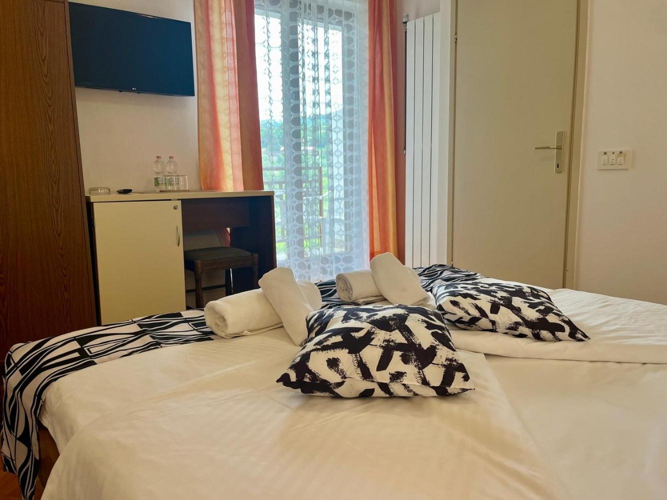 B&B Kovac Portoroz Bagian luar foto