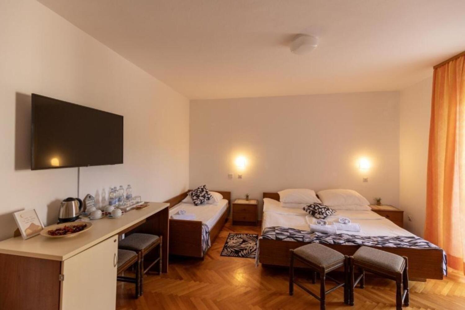 B&B Kovac Portoroz Bagian luar foto