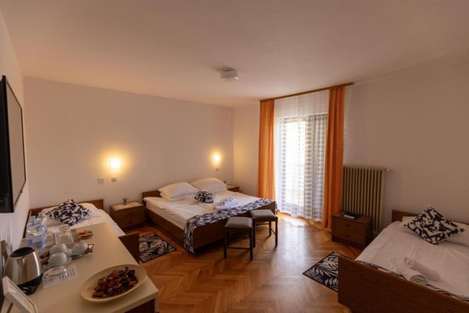 B&B Kovac Portoroz Bagian luar foto