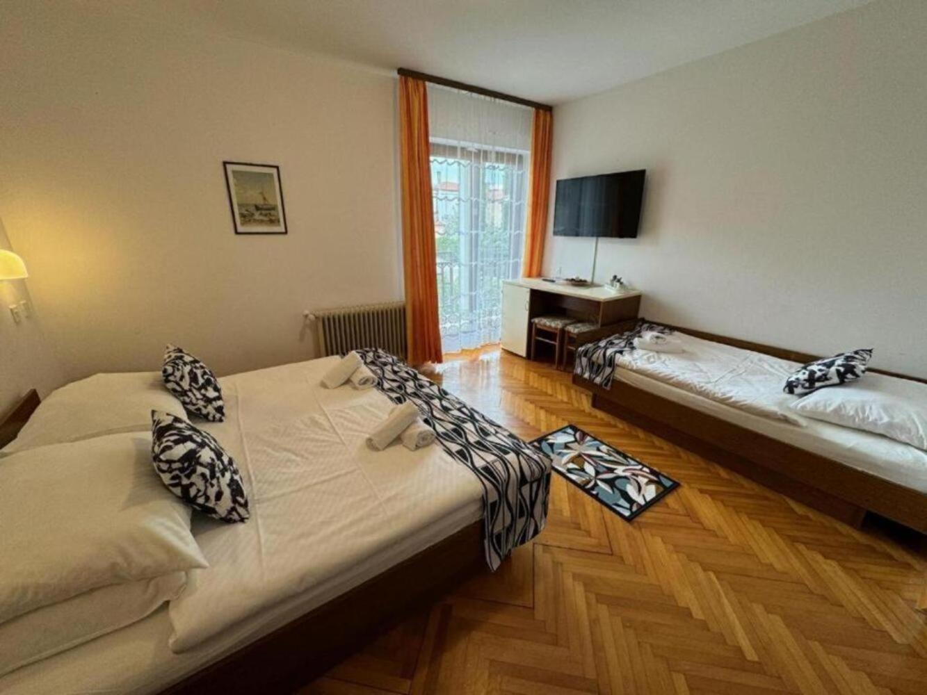 B&B Kovac Portoroz Bagian luar foto